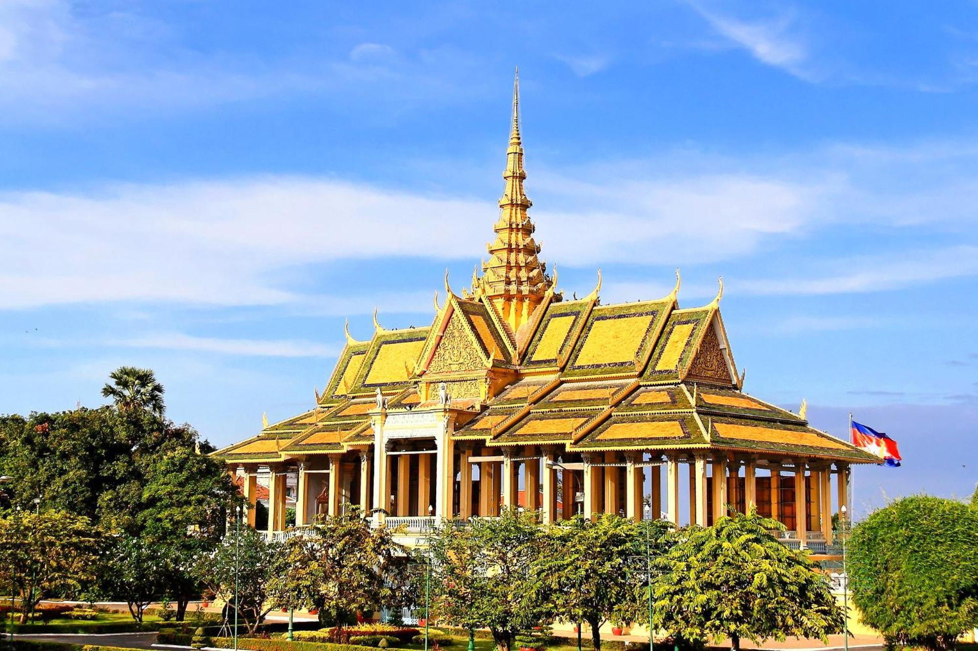 Sky Hotel Central Phnom Penh - Rooms & Apartments Exterior foto