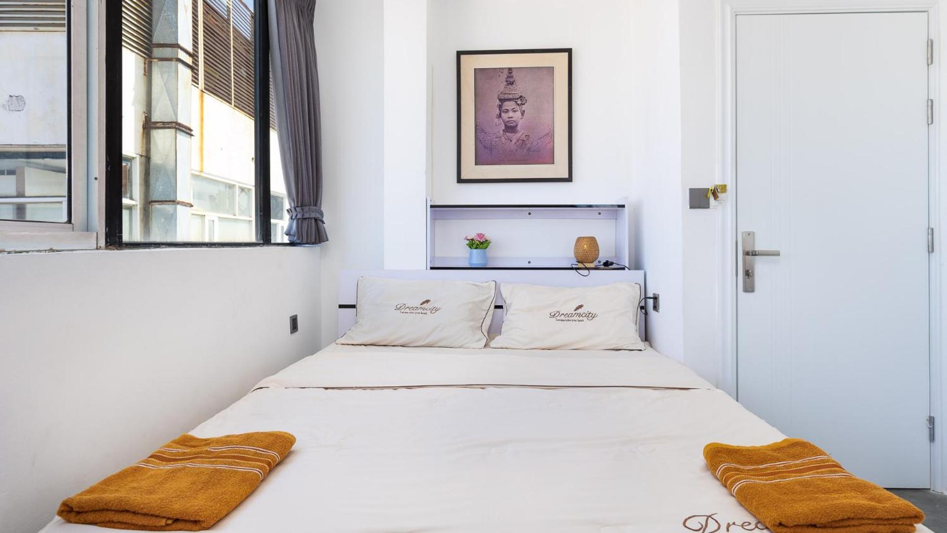 Sky Hotel Central Phnom Penh - Rooms & Apartments Exterior foto